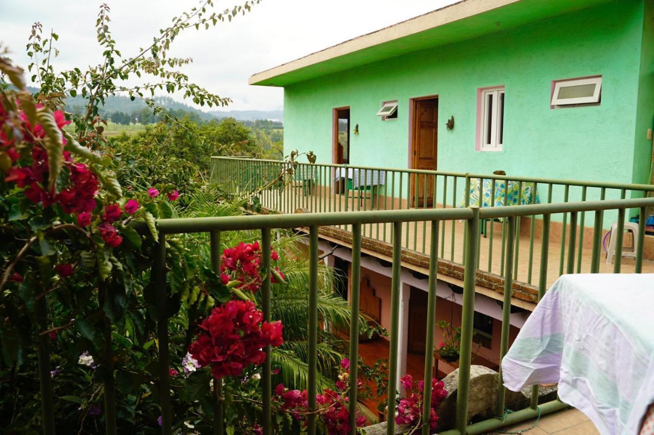 Bed and Breakfast Casa Chapina Francesa San Lorenzo El Tejar Exterior foto