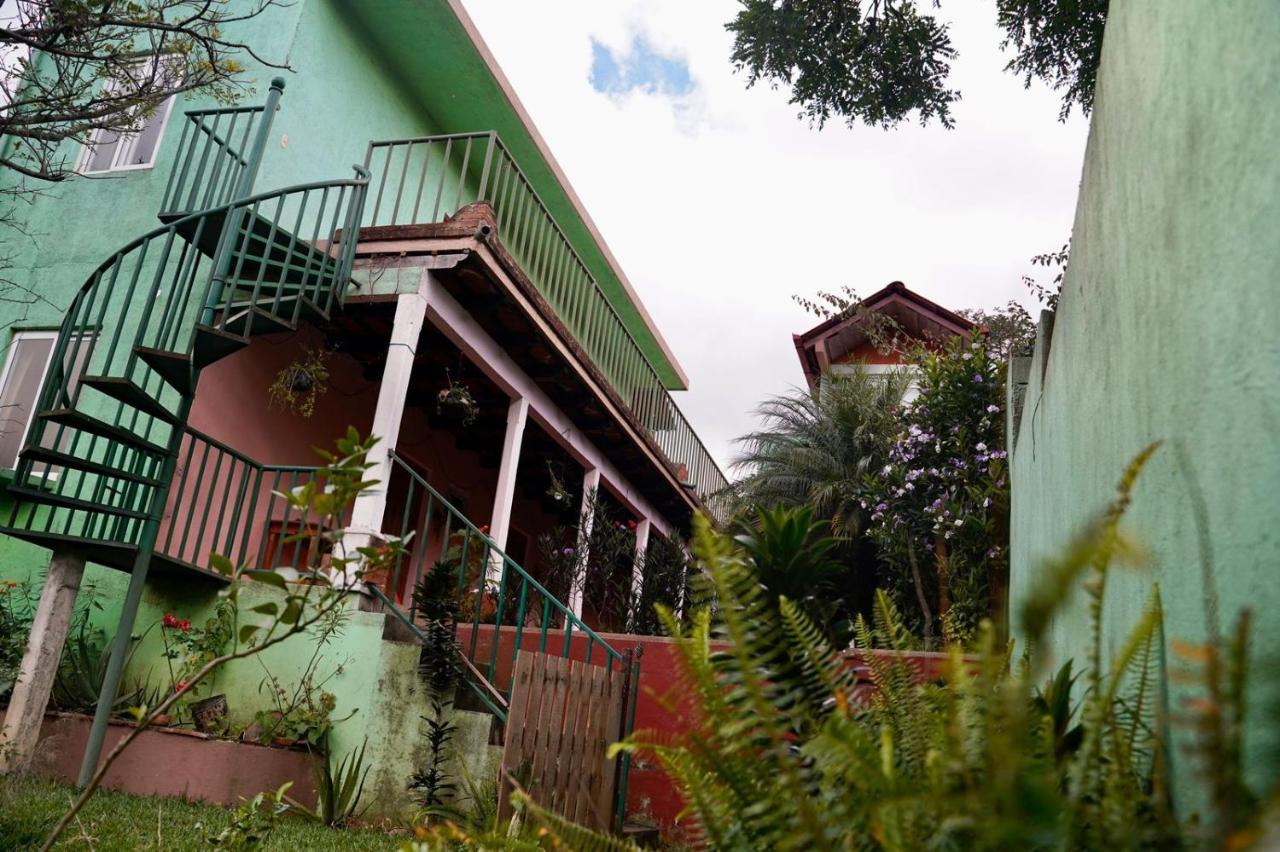 Bed and Breakfast Casa Chapina Francesa San Lorenzo El Tejar Exterior foto