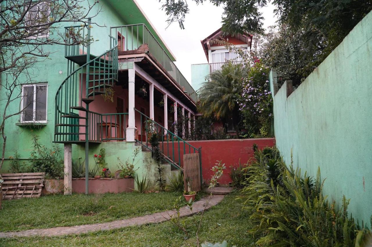 Bed and Breakfast Casa Chapina Francesa San Lorenzo El Tejar Exterior foto